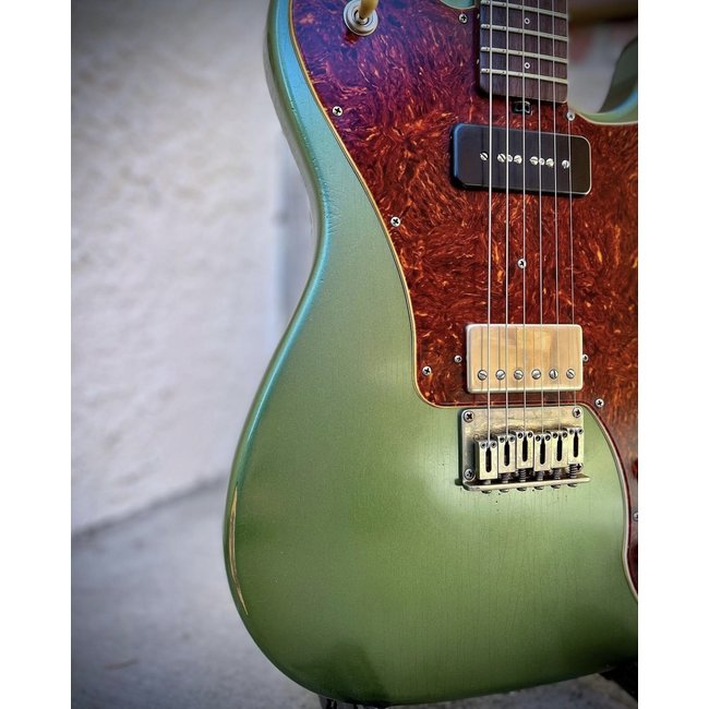 Shabat Lion Deluxe T-Style w/ Flame Roasted Maple & Rosewood – Sherwood Green