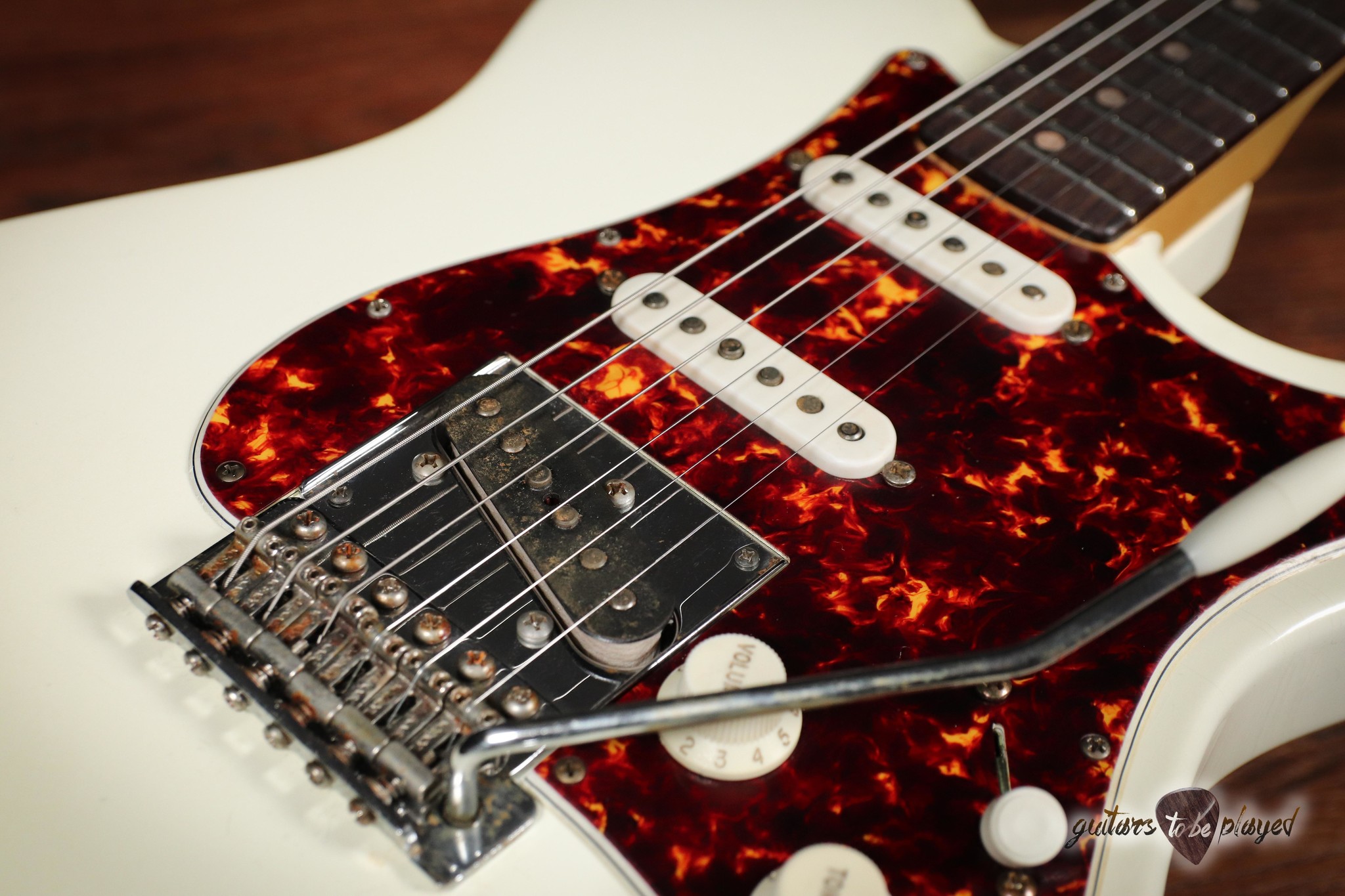 Mario Martin Guitars Honcho Swamp Ash Spitfire Pickguard–Olympic White