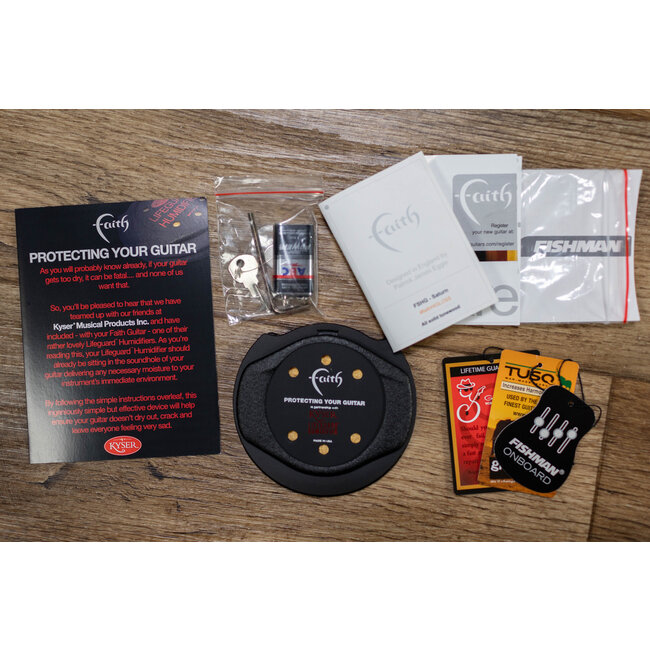 Faith FSCEHG Saturn HiGloss Dreadnought Cutaway Guitar w/ Case