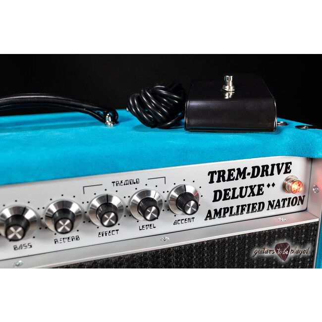 Amplified Nation Trem-Drive Deluxe 22W 112 Combo Amp – Turquoise Suede