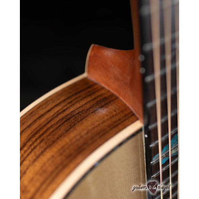 Washburn Allure SC56S Acoustic/Electric Guitar w/ Arm Bevel – Natural