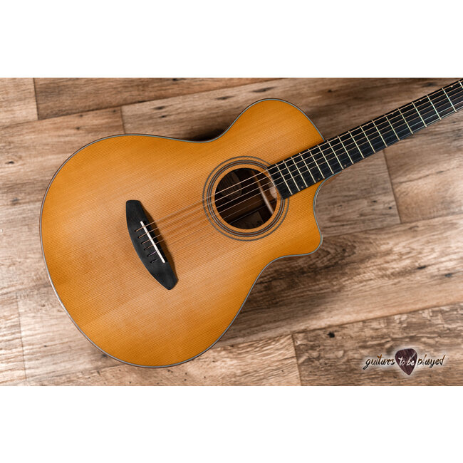 Breedlove Artista Concertina Natural Shadow CE w/ Hardshell case