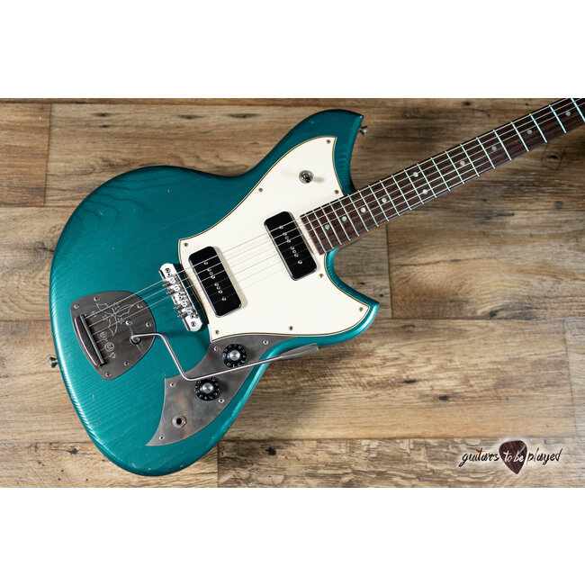 Novo Nucleus Serus J Guitar w/ Fralin P-90s – Ocean Turquoise
