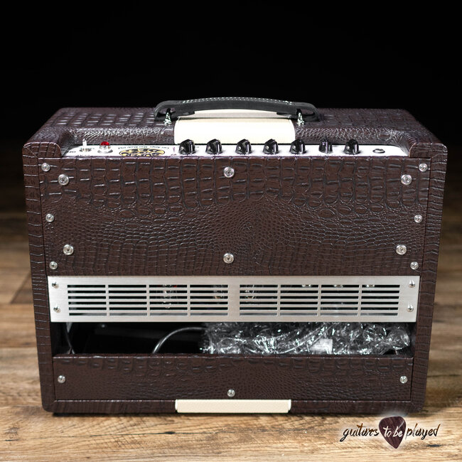 Carr Amps Super Bee 10W 1x10” Combo – Brown Gator/Cream
