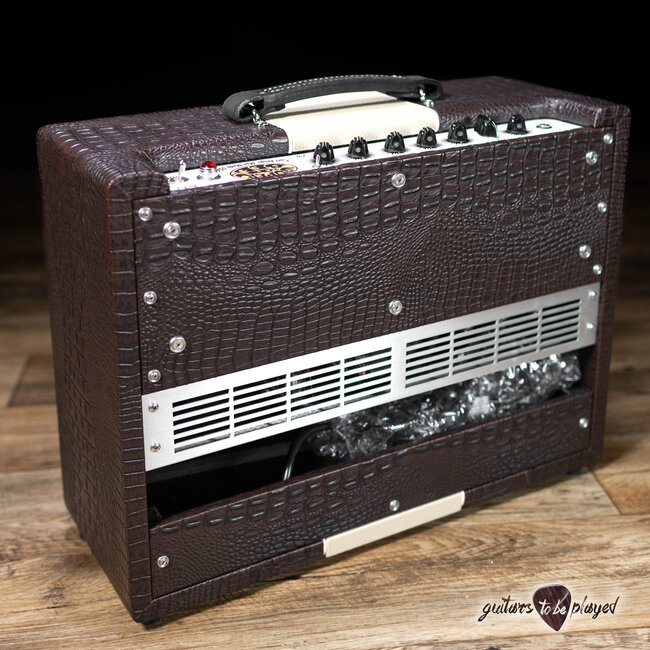 Carr Amps Super Bee 10W 1x10” Combo – Brown Gator/Cream