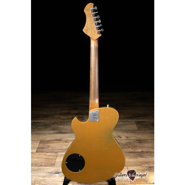 Novo Nucleus Solus H2 Guitar w/ Fralin Pure PAF's – Gold Top Gold
