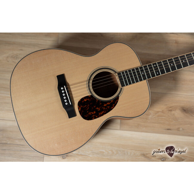 Larrivee OM-40 MH Spruce/Mahogany Acoustic Guitar w/ Case