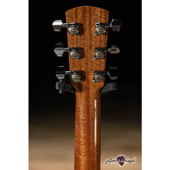 Larrivee OM-10 Deluxe Spruce/Rosewood Acoustic Guitar w/ Case