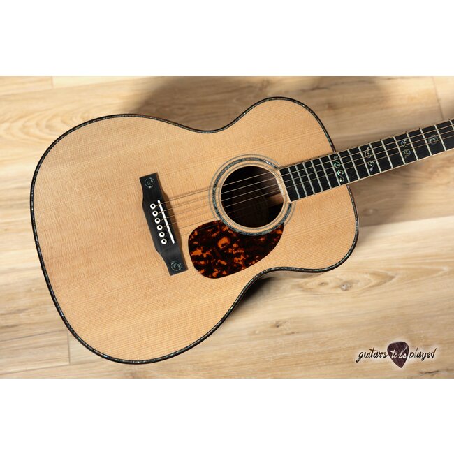 Larrivee OM-10 Deluxe Spruce/Rosewood Acoustic Guitar w/ Case