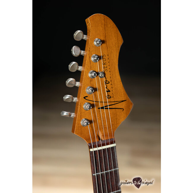 Novo Nucleus Serus P2 Guitar w/ Fralin P-90s – Amber