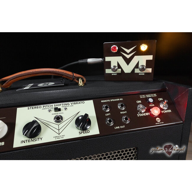 Magnatone Panoramic Stereo 12+12W Vibrato 2x10” Combo Amp – Black