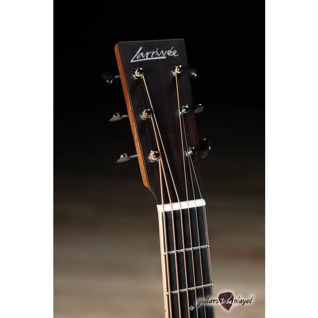 Larrivee BT-40R Spruce/Rosewood Baritone Acoustic Guitar w/ Case
