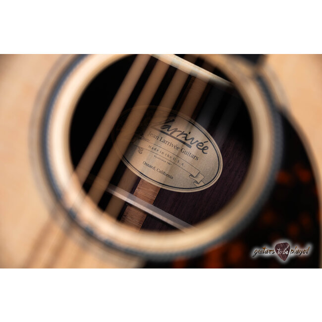 Larrivee BT-40R Spruce/Rosewood Baritone Acoustic Guitar w/ Case