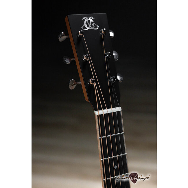 Larrivee OM-40 Moon Spruce/Silver Oak 1-11/16” Nut Acoustic Guitar w/ Case