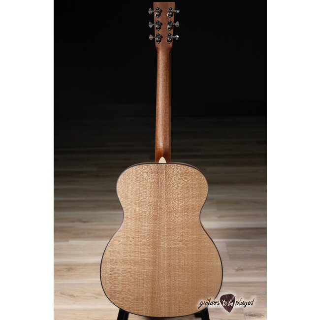 Larrivee OM-40 Moon Spruce/Silver Oak 1-11/16” Nut Acoustic Guitar w/ Case