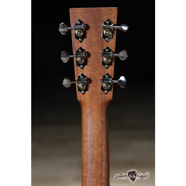 Larrivee OM-40 Moon Spruce/Silver Oak 1-11/16” Nut Acoustic Guitar w/ Case