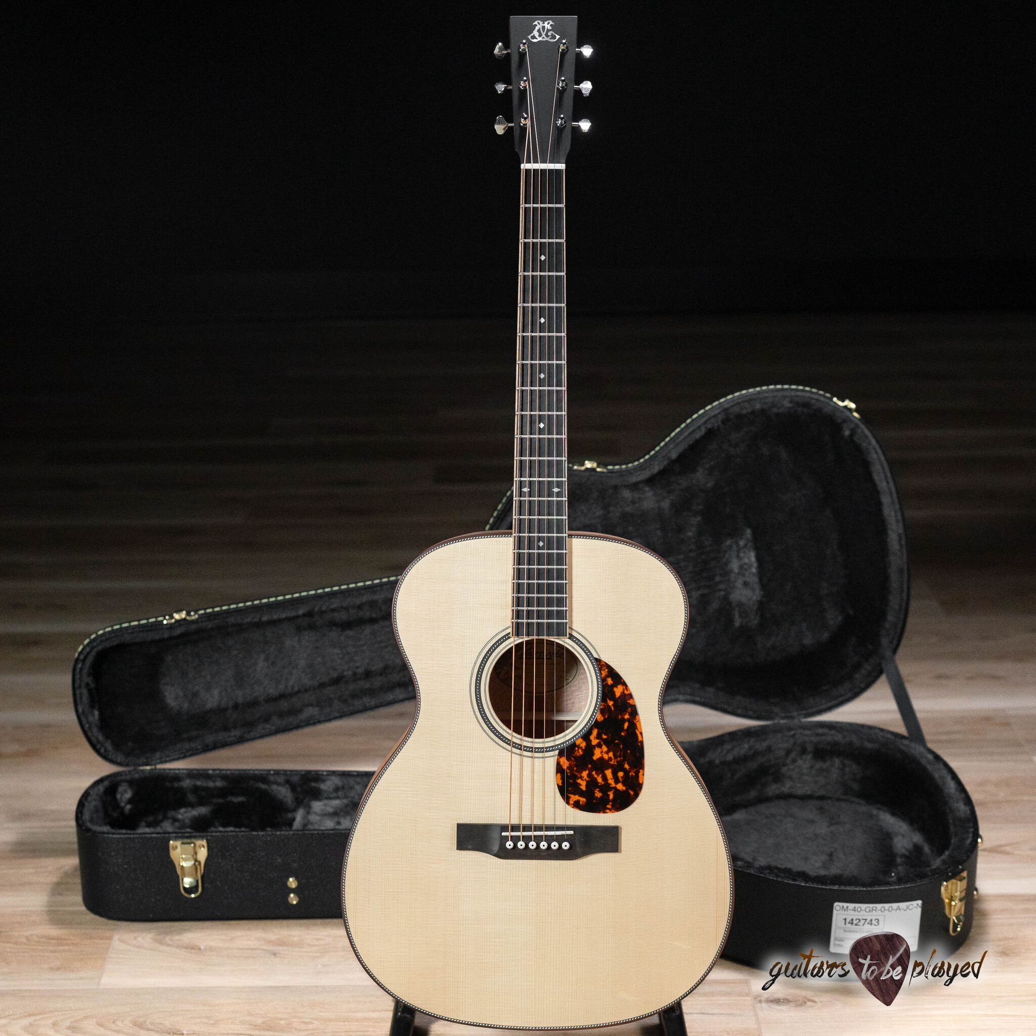 Larrivee OM-40 Moon Spruce/Silver Oak 1-11/16” Nut Acoustic