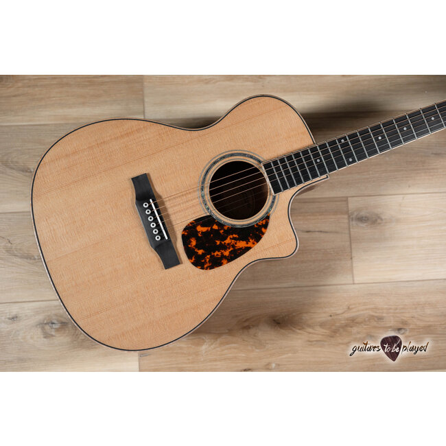 Larrivee OMV-05 MH Spruce/Mahogany Cutaway Acoustic Guitar w/ Case