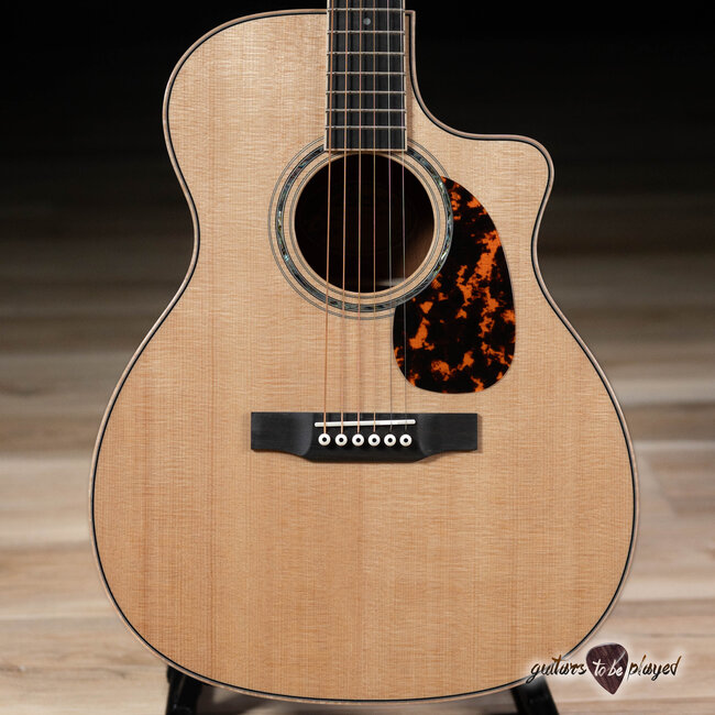 Larrivee OMV-05 MH Spruce/Mahogany Cutaway Acoustic Guitar w/ Case