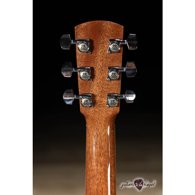 Larrivee C-05 MH Spruce/Mahogany Florentine Cutaway Guitar w/ Case