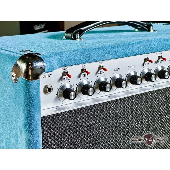 Amplified Nation Wonderland Overdrive V2 Tube-Rect 50W Combo – Medium Blue Suede
