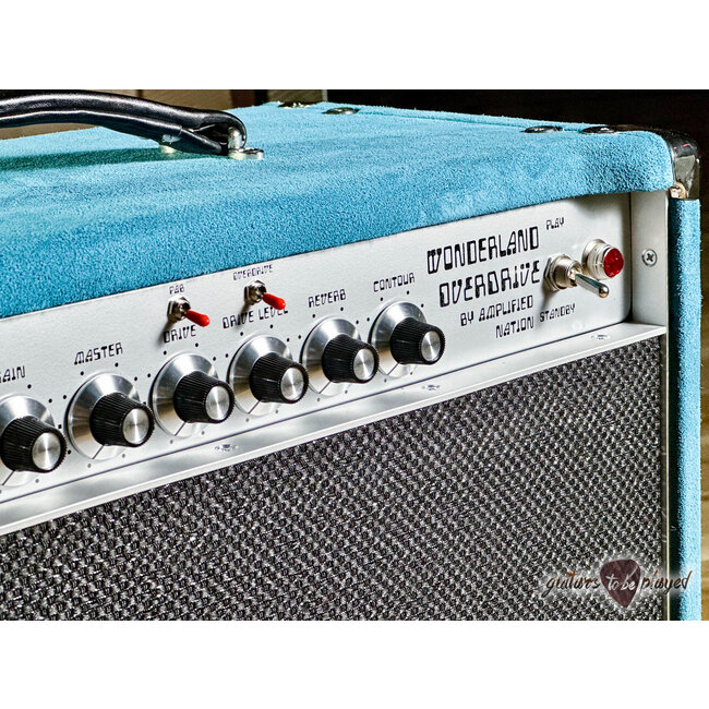 Amplified Nation Wonderland Overdrive V2 Tube-Rect 50W Combo – Medium Blue Suede