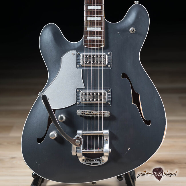 Fano GF6 Alt de Facto Left-Handed TV Jones Guitar w/ Bigsby – Charcoal Frost