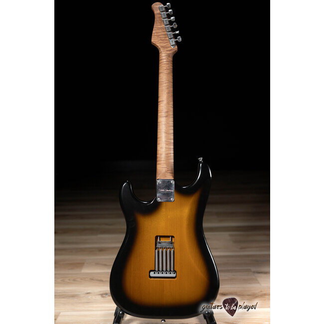 Xotic XSC-1 Alder S-Style w/ Roasted Flame Maple Neck – 2-Tone Burst