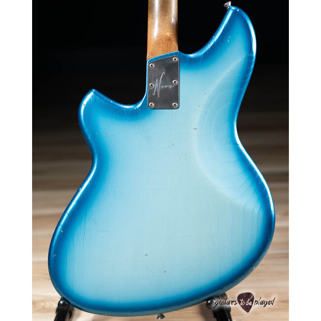 Novo Nucleus Ivorus 32” Scale Bass Guitar w/ Lollar Pickups  – Lake Sonic Burst