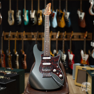Ibanez Guitars Ibanez AZ2204N Prestige HSS Guitar w/ Case – Ivy Green Metallic Flat (Demo)