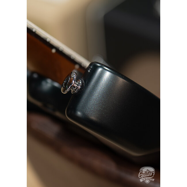 Ibanez AZ2204N Prestige HSS Guitar w/ Case – Ivy Green Metallic Flat (Demo)