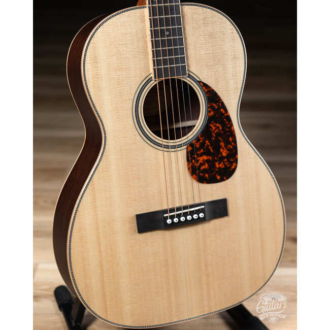 Larrivee OOO-40RE Spruce/Rosewood Acoustic LR Baggs EAS  w/ Case