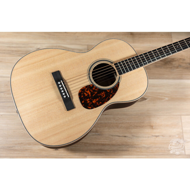 Larrivee OOO-40RE Spruce/Rosewood Acoustic LR Baggs EAS  w/ Case