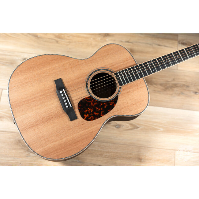 Larrivee OM-40R Spruce/Rosewood Acoustic Guitar w/ Case