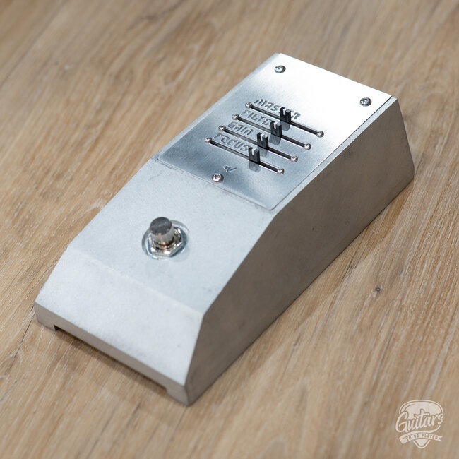 Electronic Audio Experiments & Obstructures OxEAE Boost Pedal