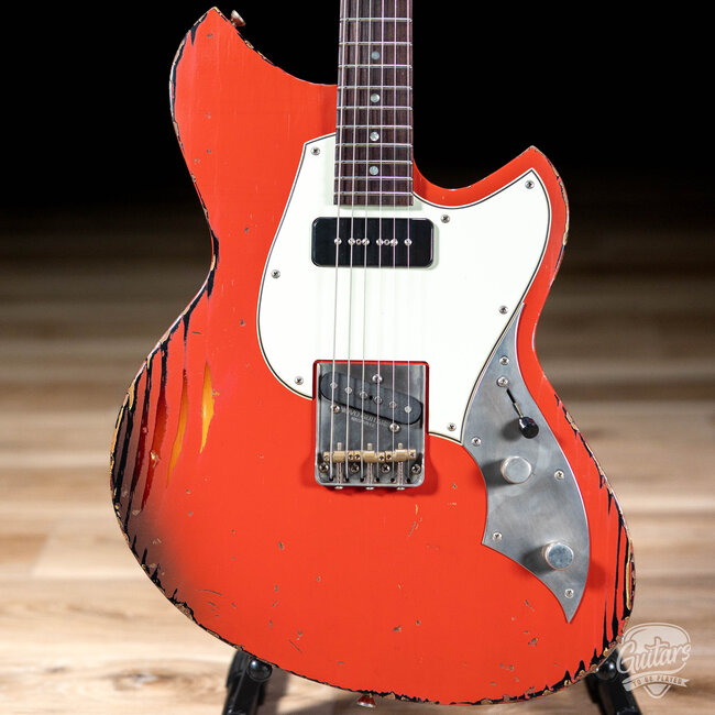 Novo Dealer Limited Serus T Guitar – Fiesta Red over '64 3-Tone Burst
