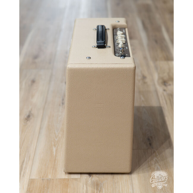 Used Victoria Vicky Verb Combo Amp