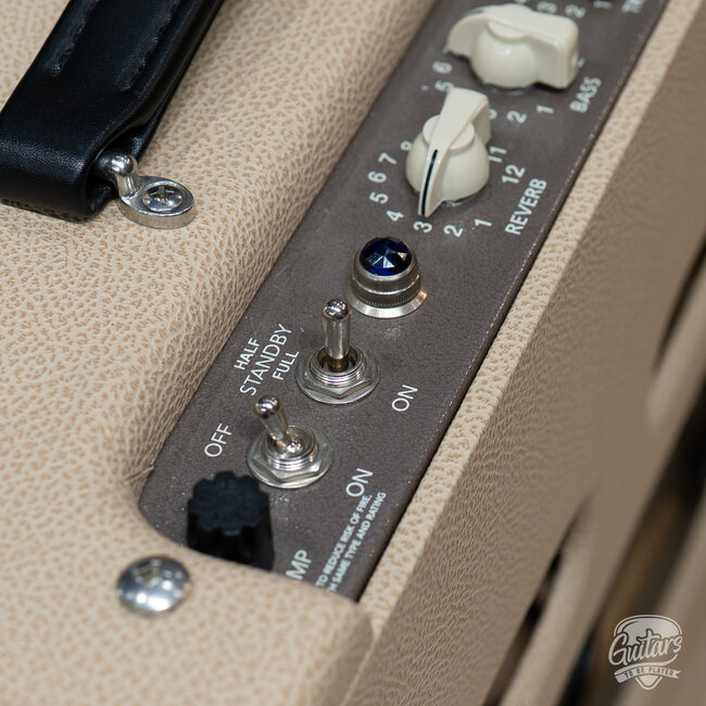 Used Victoria Vicky Verb Combo Amp