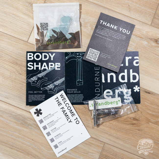 Strandberg Boden Standard N2.8 8 String Headless – Black Satin Metallic