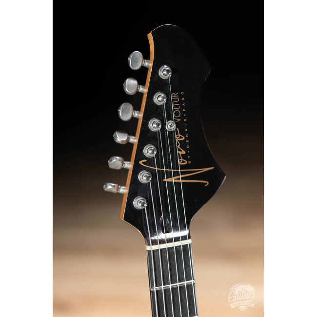 Novo Custom Voltur J w/ Ebony Fretboard & Fralin P-90s – Gold Top Gold