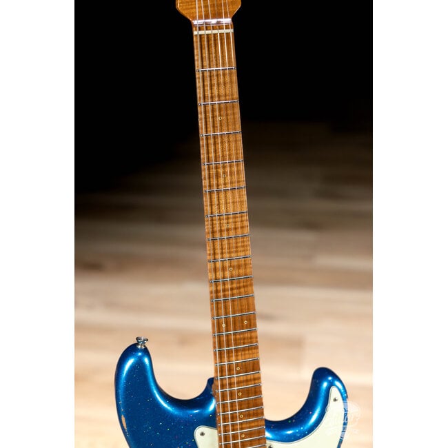 Shabat Lynx HSS Alder S-Style w/ Flame Maple & Snakehead – Blue Marlin Sparkle