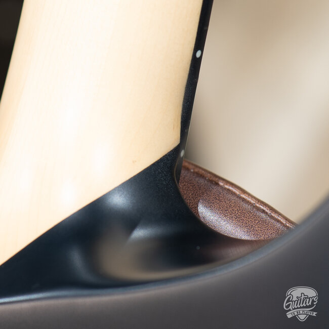 ESP E-II M-I NT Neck Thru EMG Guitar w/ Case – Black Satin (B-Stock)