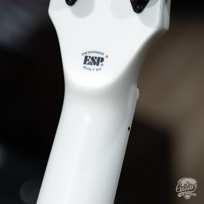 ESP E-II Eclipse EMG Electric Guitar w/ Case – Snow White Satin (B-stock)