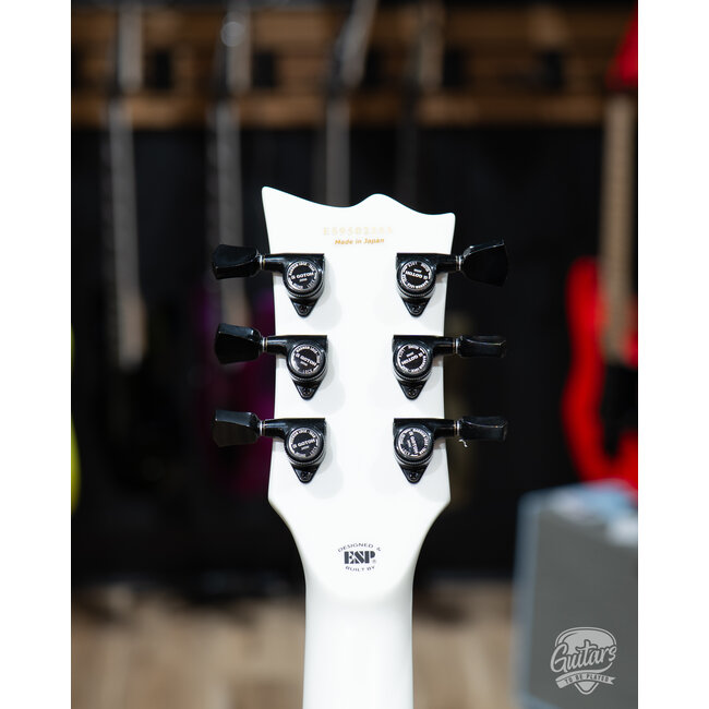 ESP E-II Eclipse EMG Electric Guitar w/ Case – Snow White Satin (B-stock)