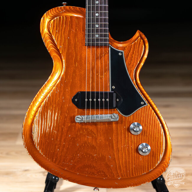 Novo Custom Solus M1 w/ Chunky C Neck & Fralin P-90 – Candy Apple Orange