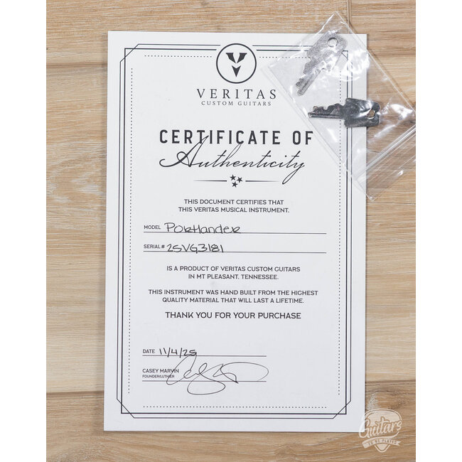 Veritas Portlander Bigsby w/ BearCats, Roasted Maple & RW Neck – Shoreline Gold