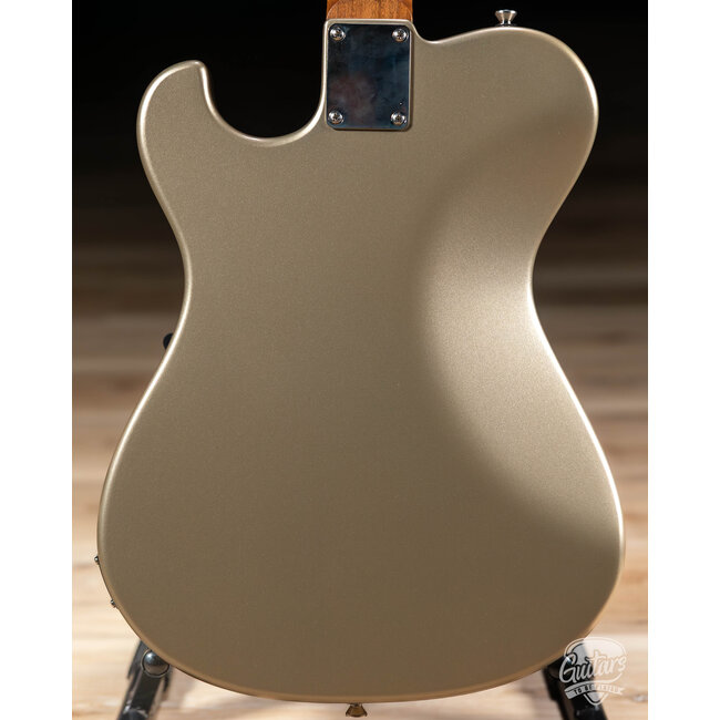 Veritas Portlander Bigsby w/ BearCats, Roasted Maple & RW Neck – Shoreline Gold