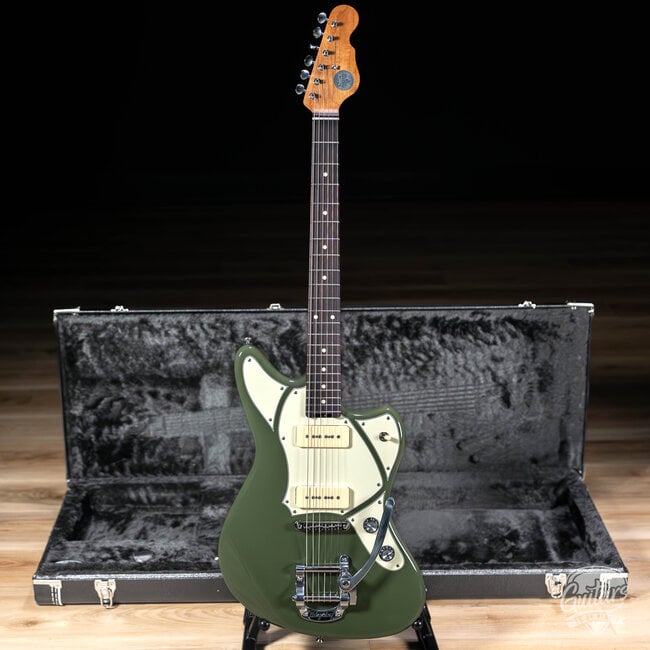 Veritas Riverton Bigsby Guitar w/ P-90s, Roasted Maple & RW Neck – Olive Drab