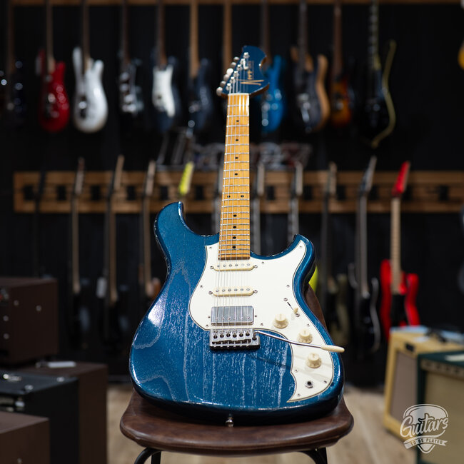 Novo Custom Idris HSS w/ Maple Neck - Lake Como Blue