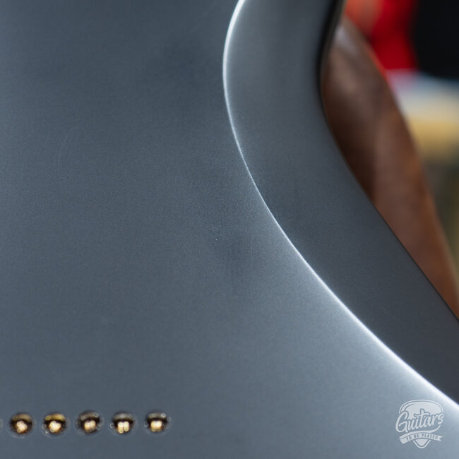 ESP E-II Horizon NT-7B Hipshot 7-String Baritone w/ Case – Black Satin (B-stock)